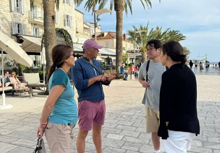 walking tour of hvar